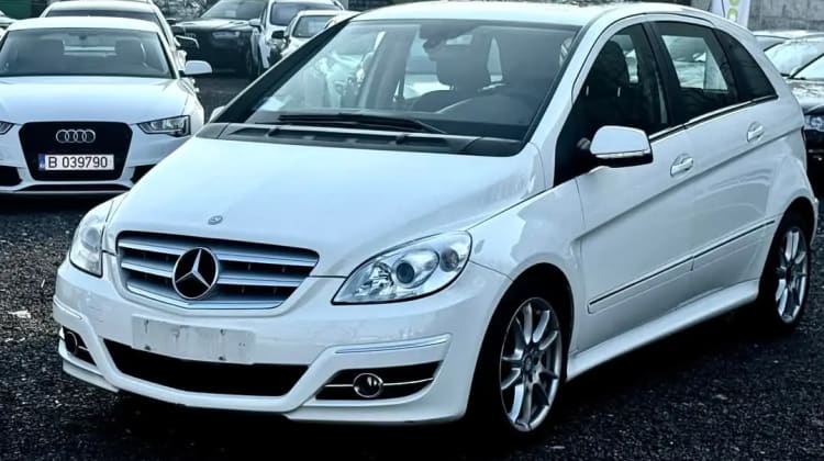 Mercedes-Benz B 200