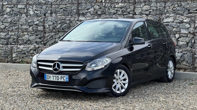 Mercedes-Benz B 180 preview