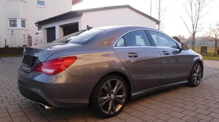 Mercedes-Benz CLA 220