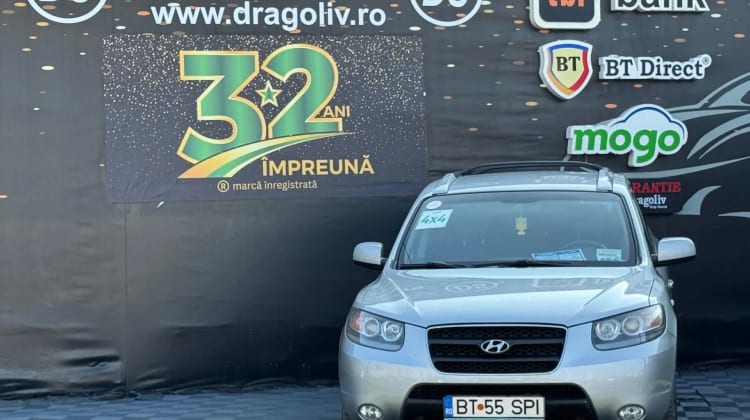 Hyundai SANTA FE