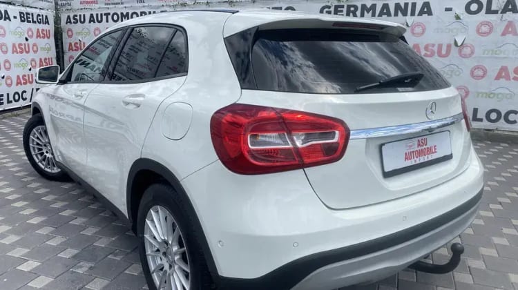 Mercedes-Benz GLA 200