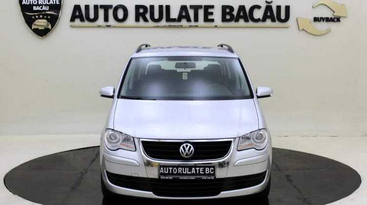 Volkswagen Touran preview