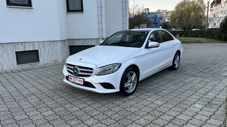 Mercedes-Benz C 220
