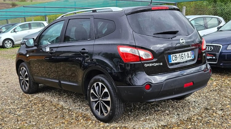 Nissan Qashqai+2