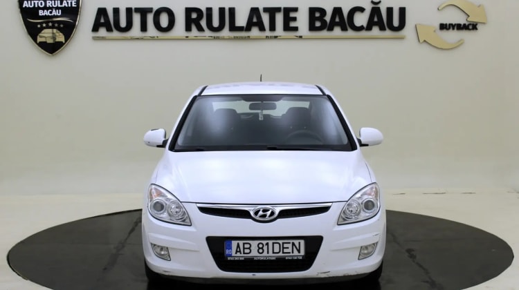 Hyundai i30 preview