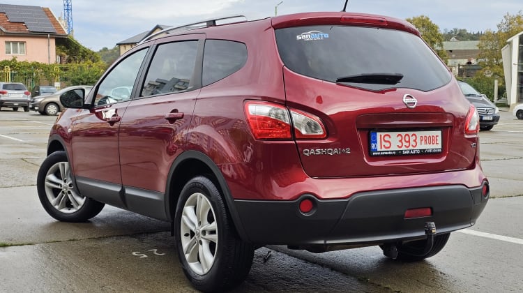 Nissan Qashqai+2