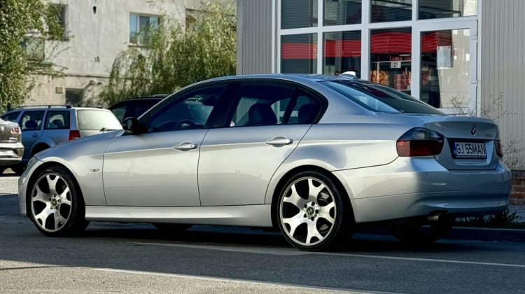 BMW 320 preview
