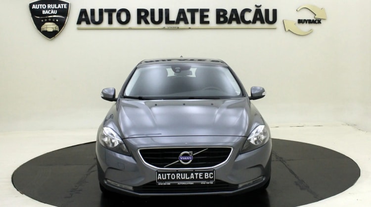Volvo V40 preview