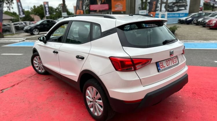 Seat Arona