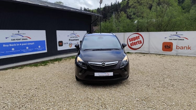 Opel Zafira preview