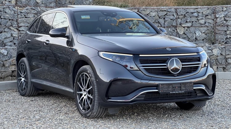 Mercedes-Benz EQC preview