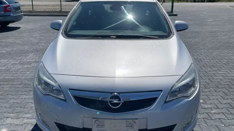 Opel Astra preview