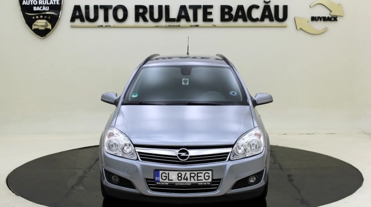 Opel Astra preview