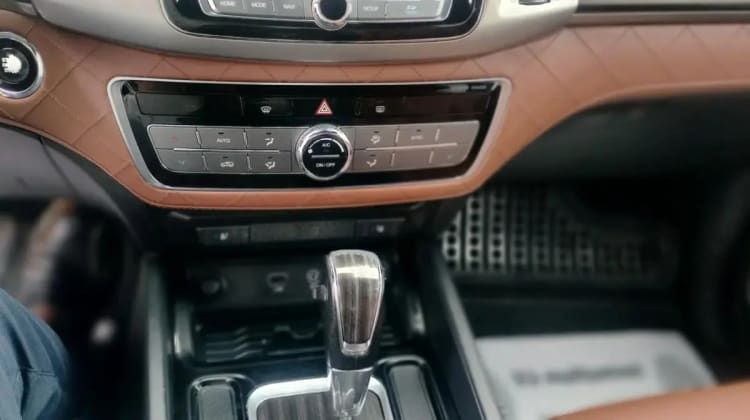 KGM Rexton