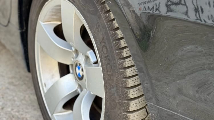 BMW 525