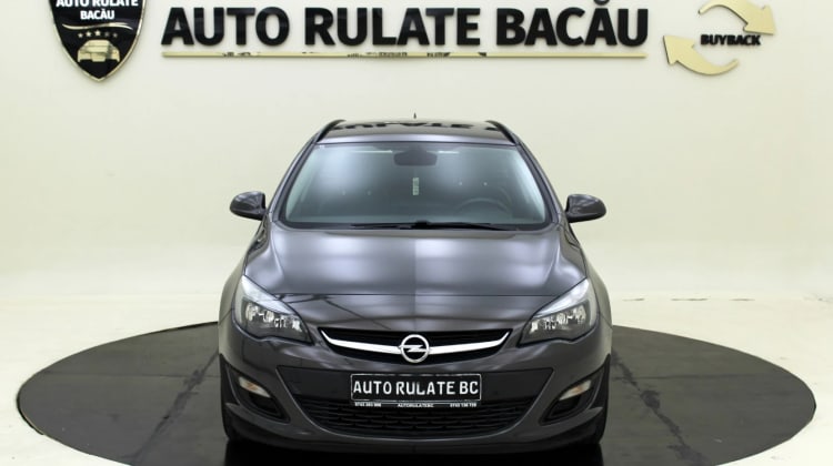 Opel Astra preview