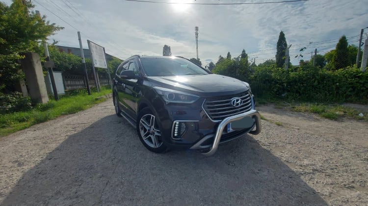 Hyundai Grand Santa Fe