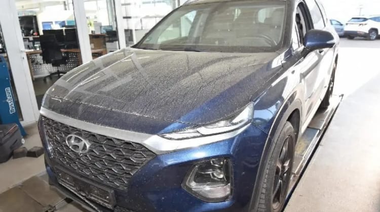 Hyundai SANTA FE