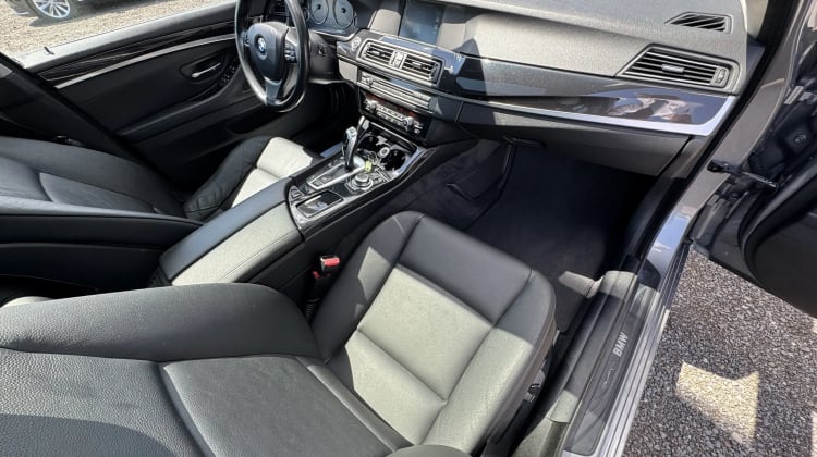 BMW 525