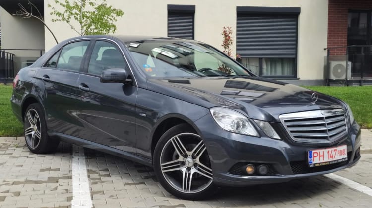 Mercedes-Benz E 220