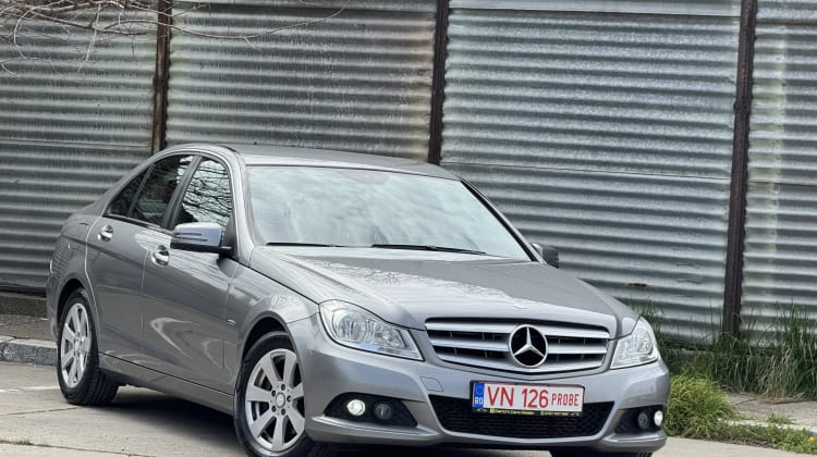 Mercedes-Benz C 180 preview