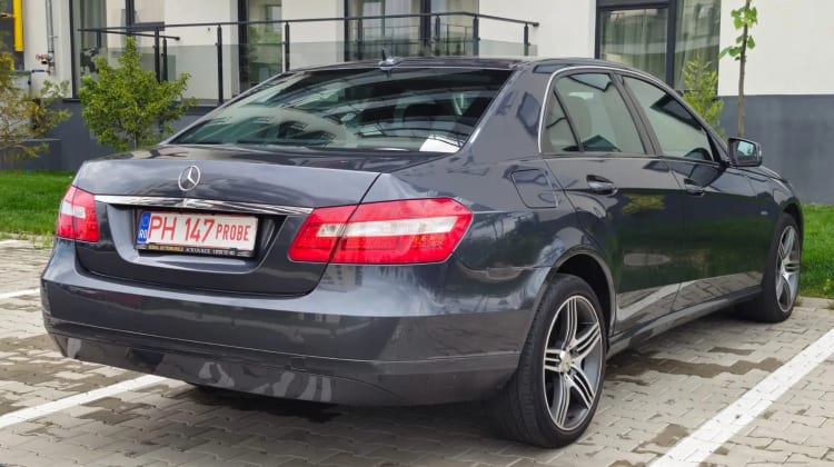 Mercedes-Benz E 220