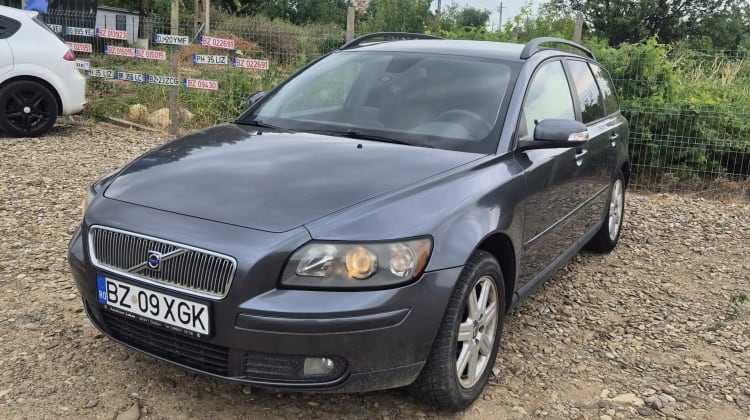 Volvo V50 preview