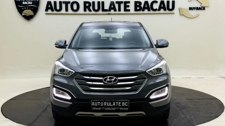 Hyundai SANTA FE