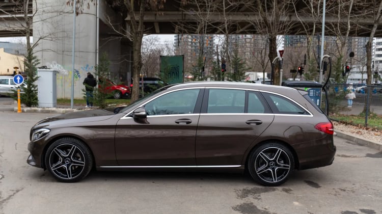 Mercedes-Benz C 220