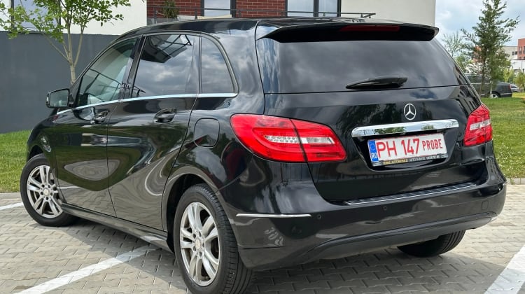 Mercedes-Benz B 200