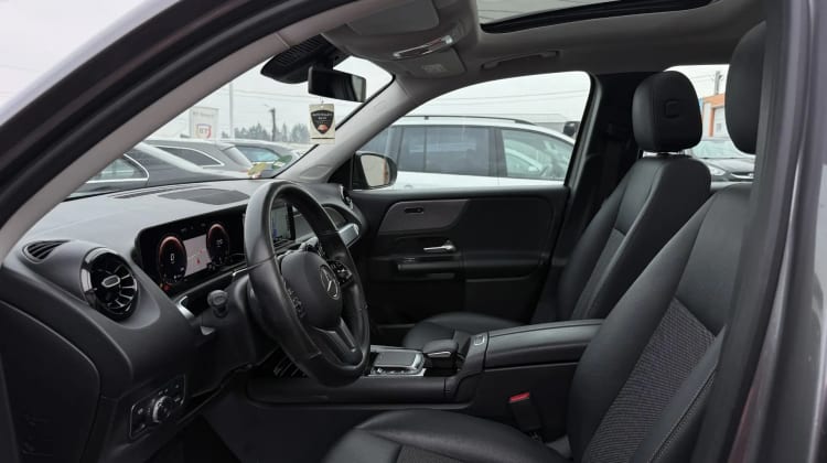 Mercedes-Benz GLB 180