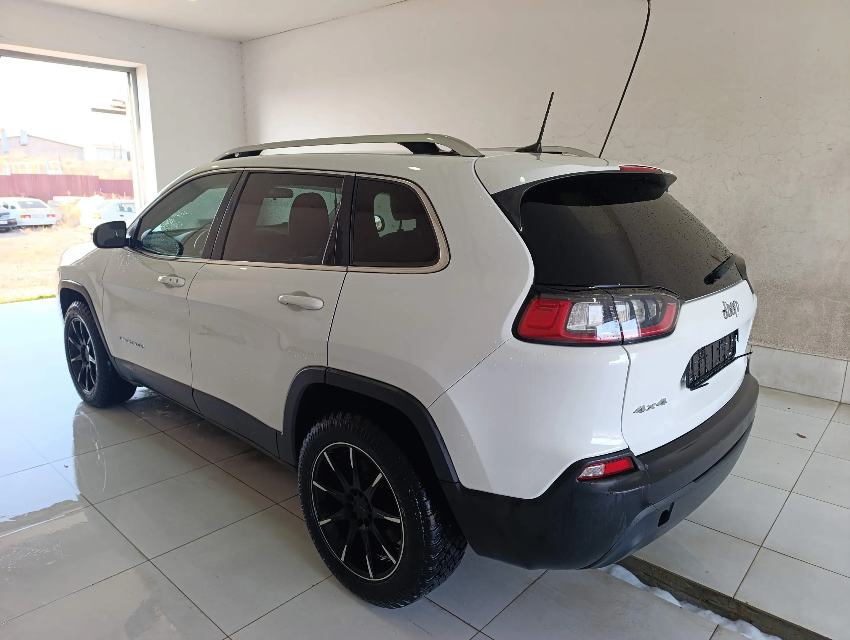 Jeep Cherokee