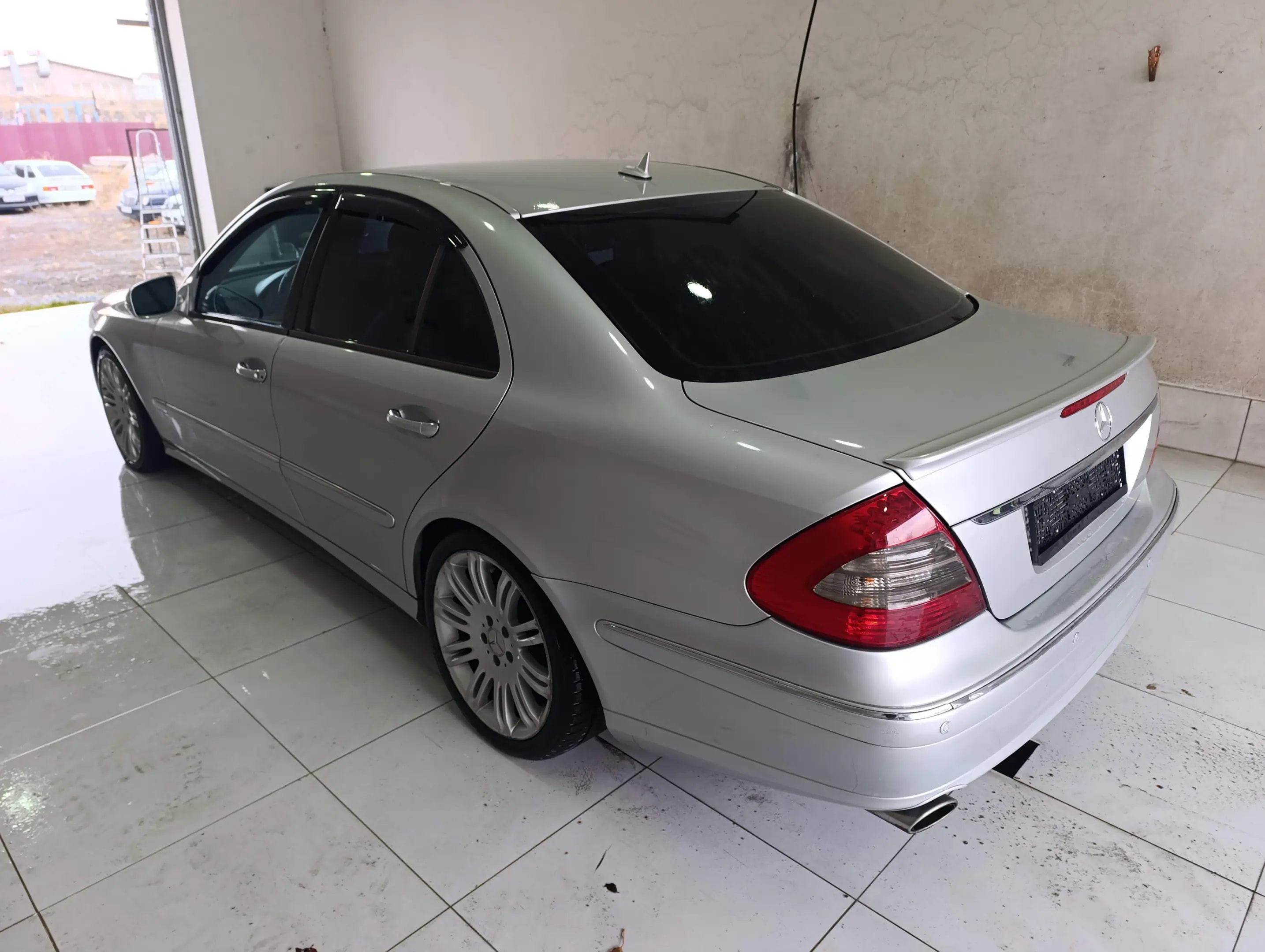 Mercedes-Benz E 350