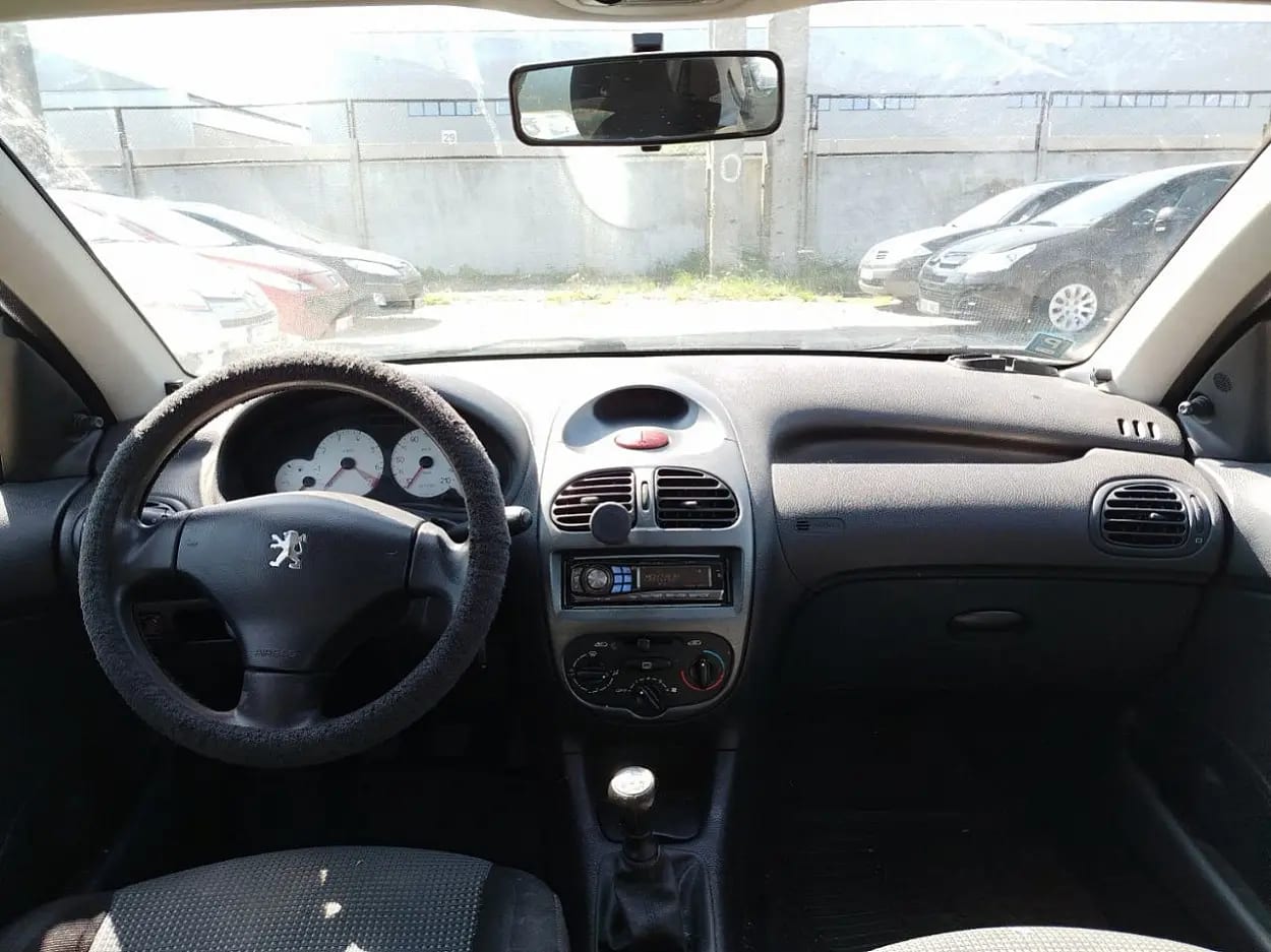 Peugeot 206