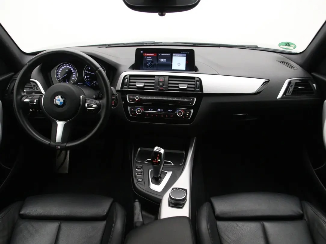 BMW 118