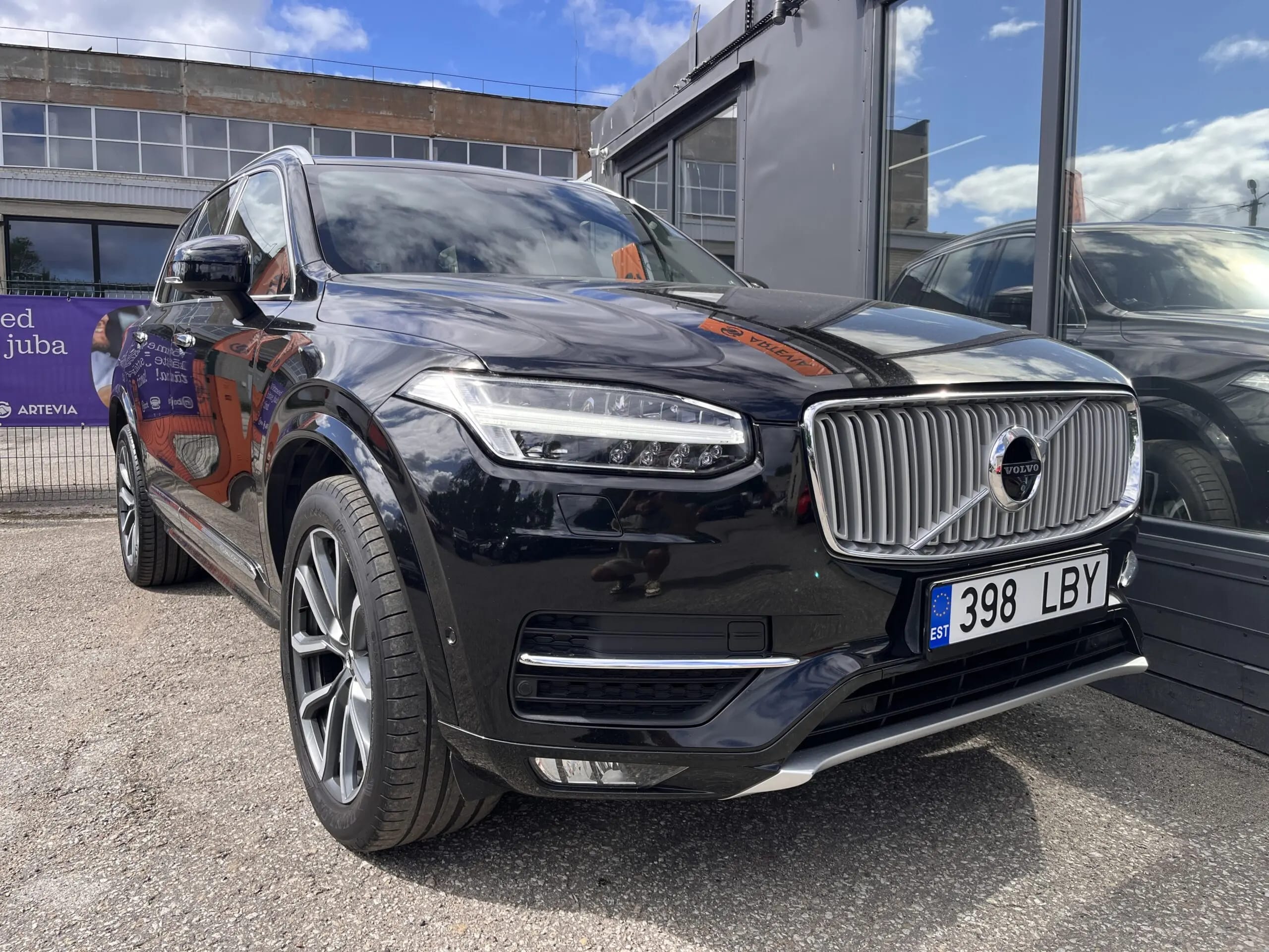 Volvo XC90