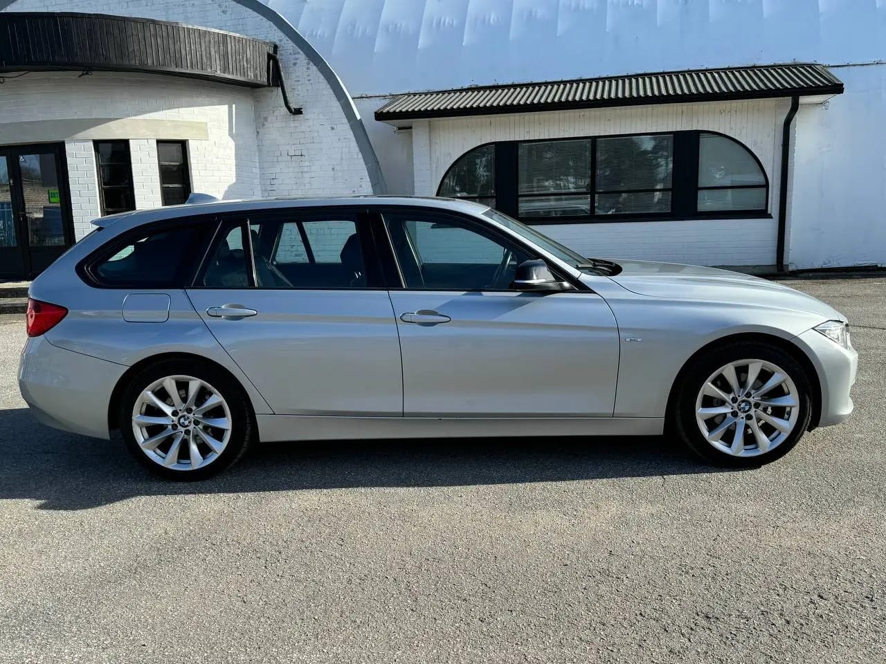 BMW 320