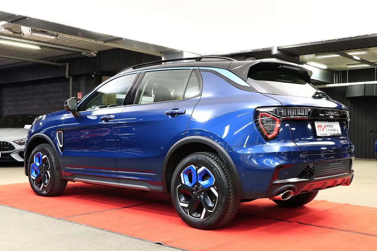 Lynk&Co 01