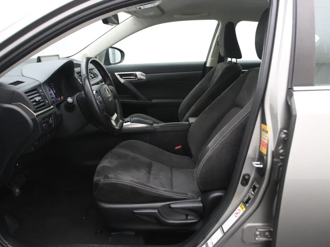 Lexus CT 200h