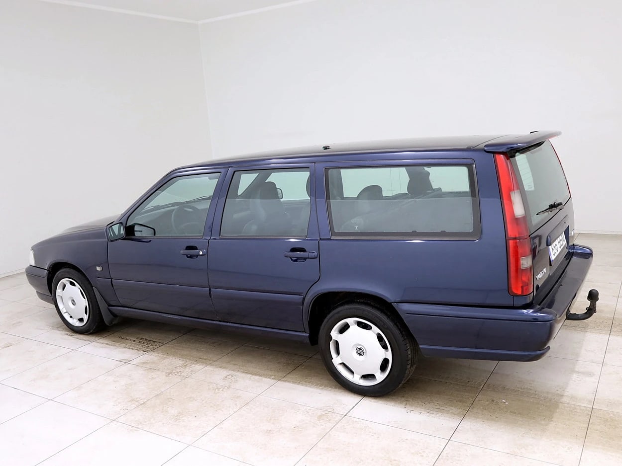 Volvo V70