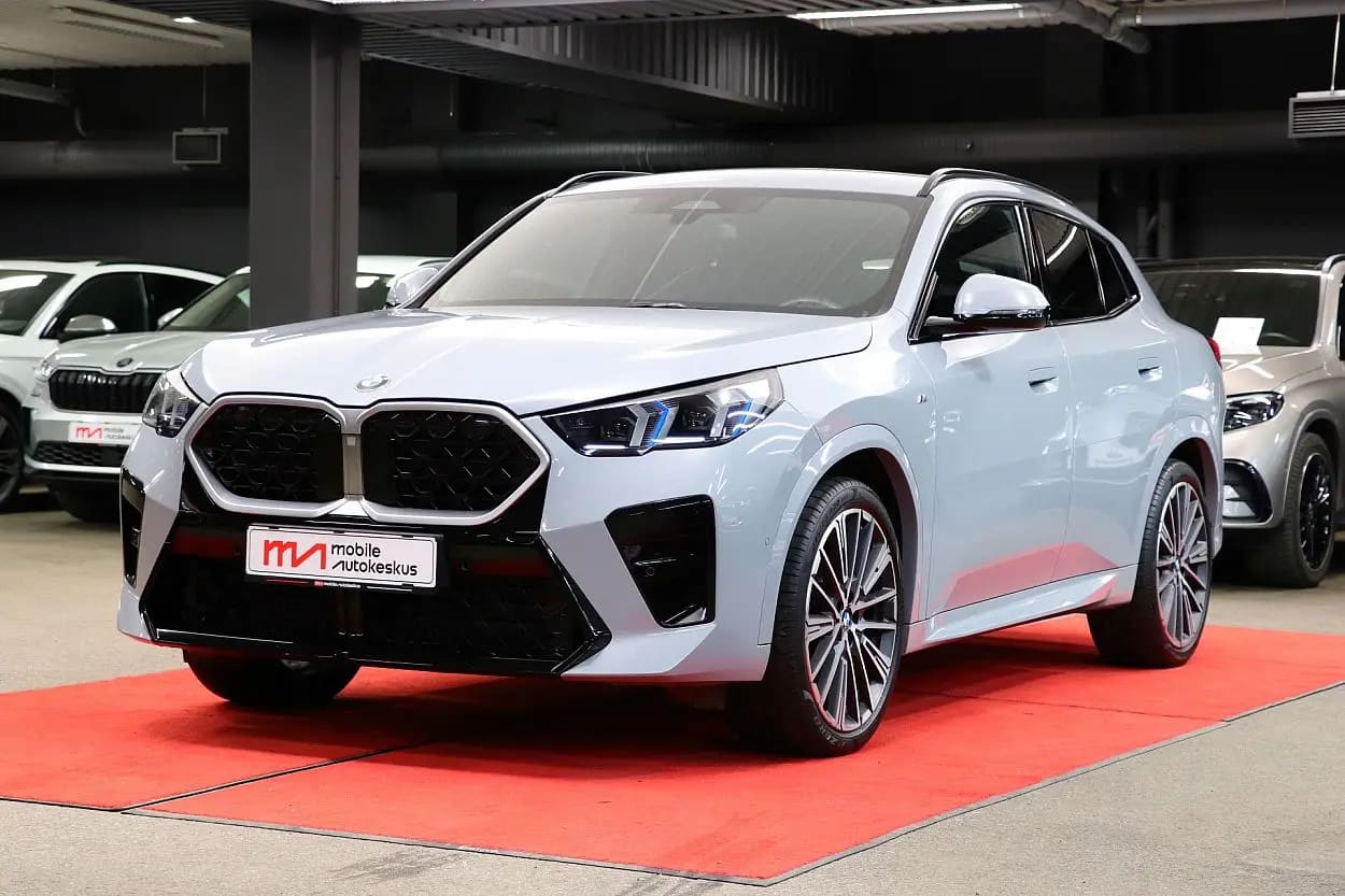 BMW X2