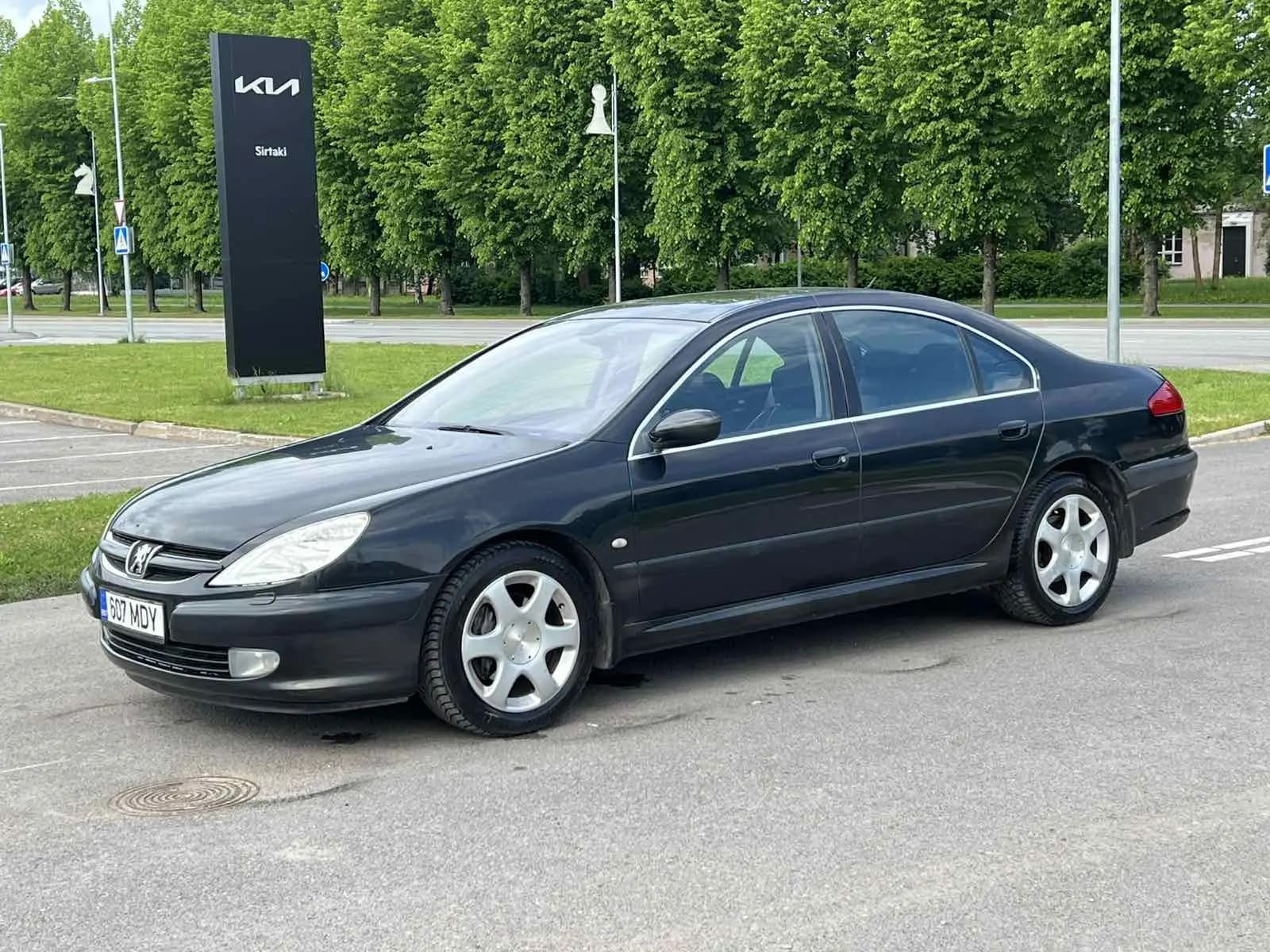 Peugeot 607