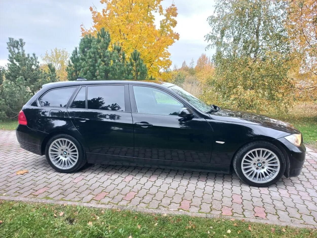 BMW 325
