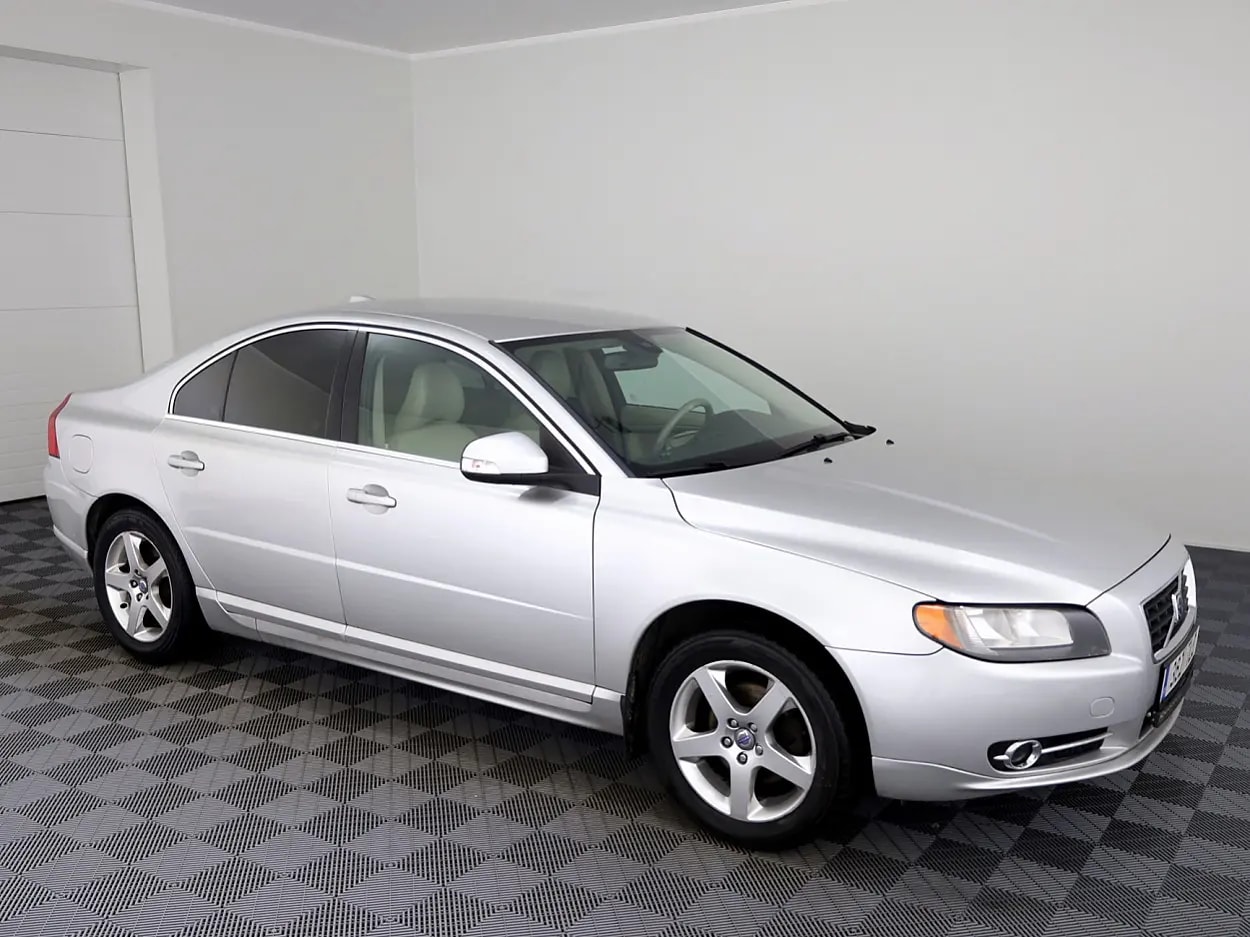 Volvo S80