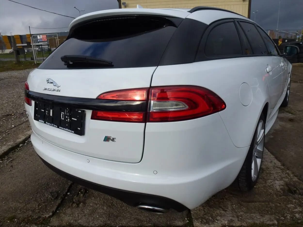 Jaguar XF