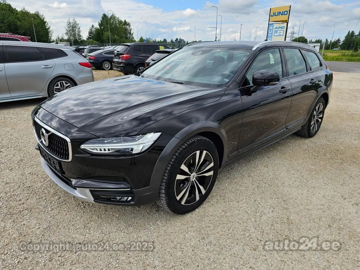 Volvo V90 Cross Country