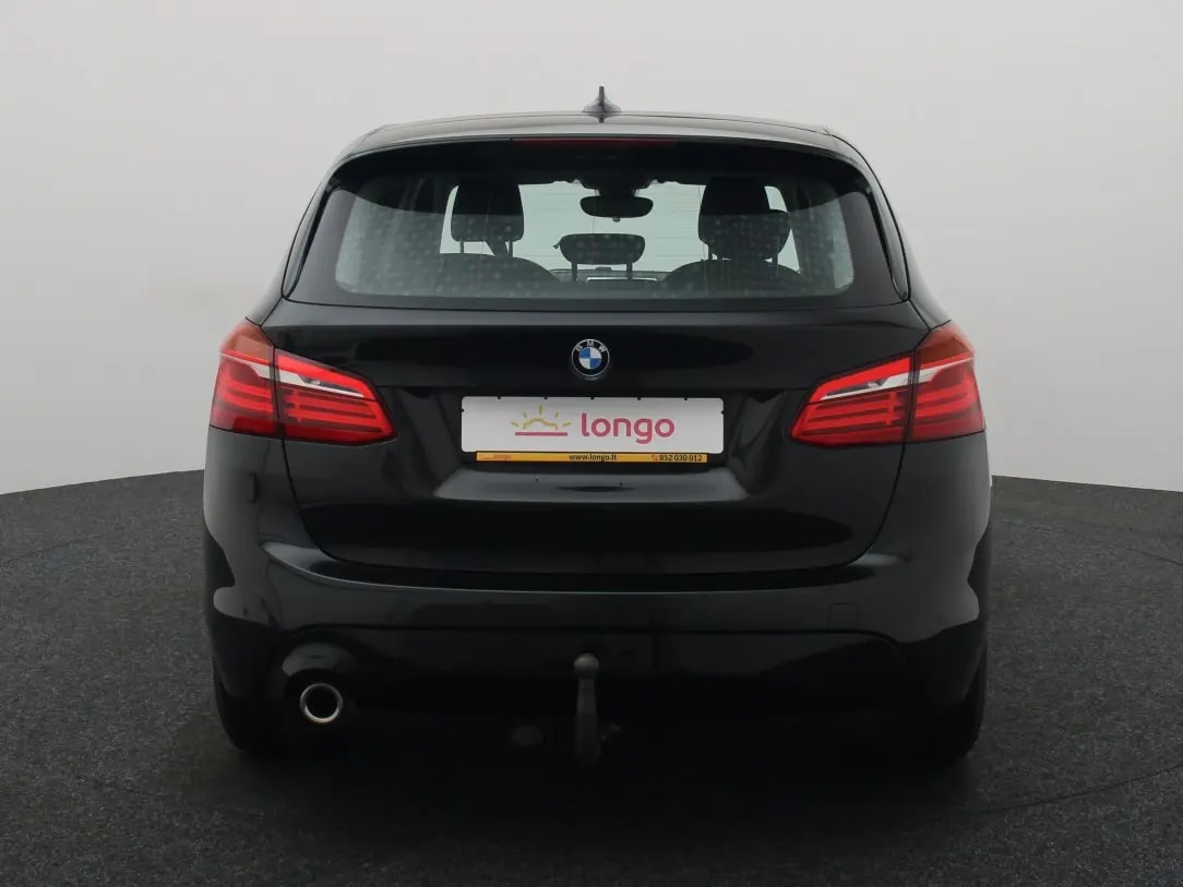 BMW 218