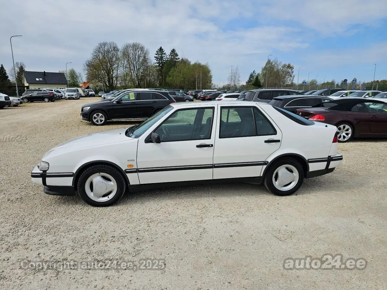 Saab 9000