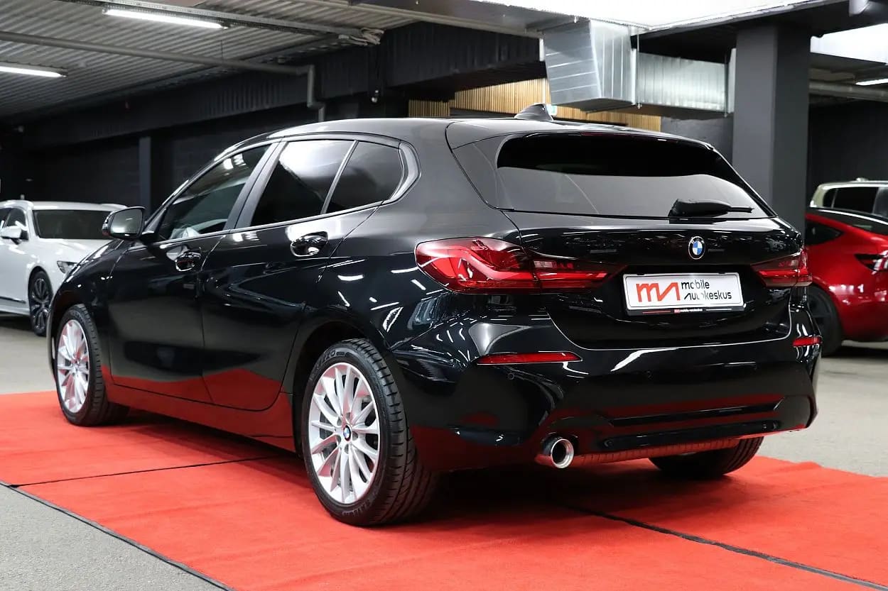 BMW 118