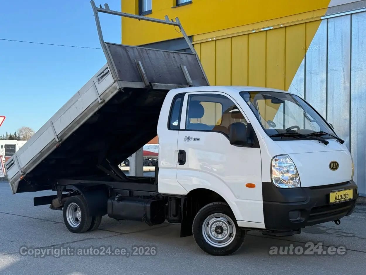 Kia K2700